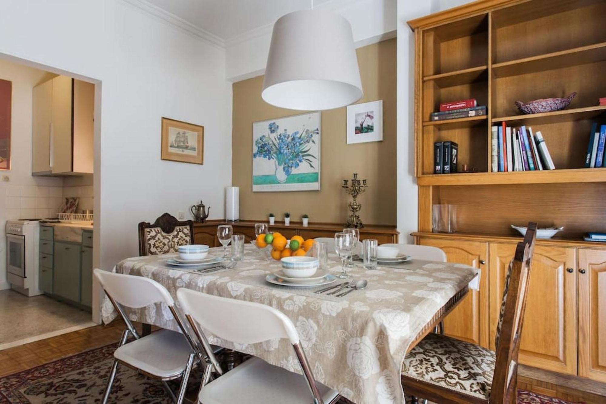 100m2 Of Classical Beauty Comfort Near Syntagma Apartment Athen