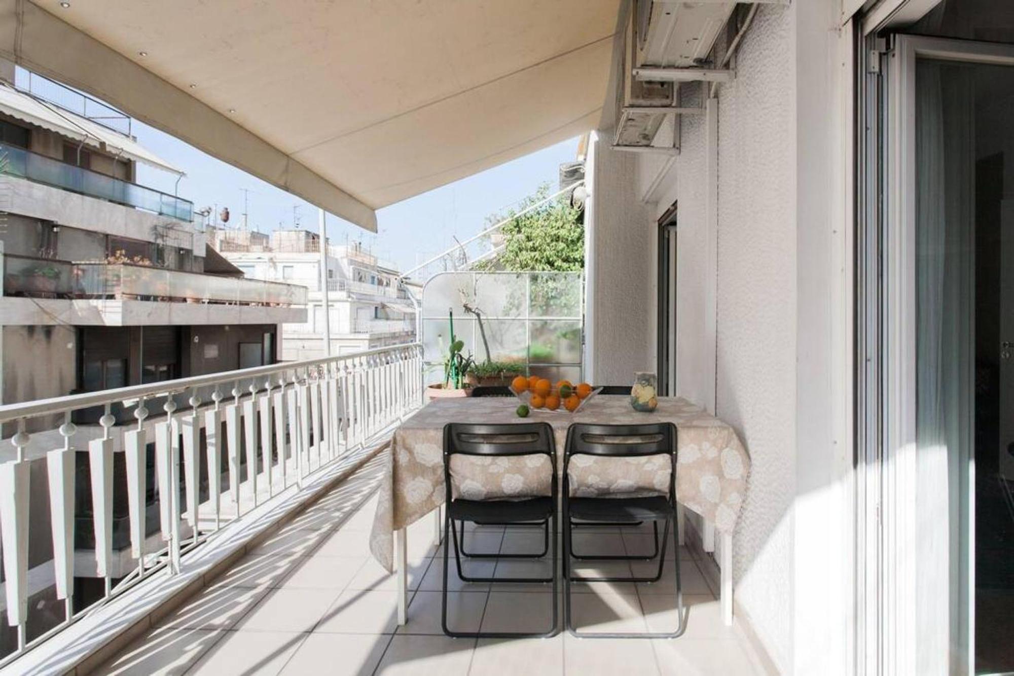 100m2 Of Classical Beauty Comfort Near Syntagma Athen
